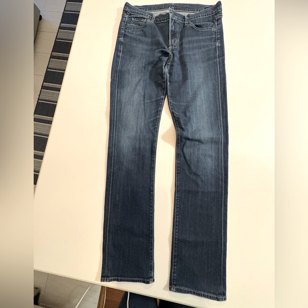 Citizens of Humanity Elson Midrise Straight Size 31 excellent condition.